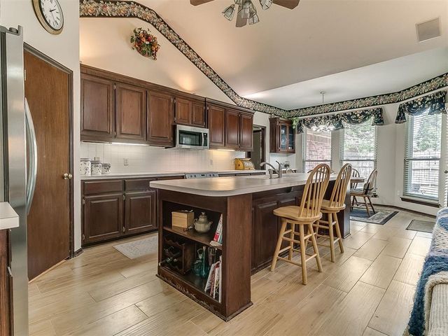 8621 NW 116th Street, Oklahoma City, OK 73162