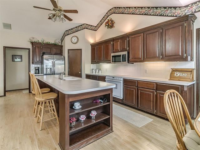 8621 NW 116th Street, Oklahoma City, OK 73162