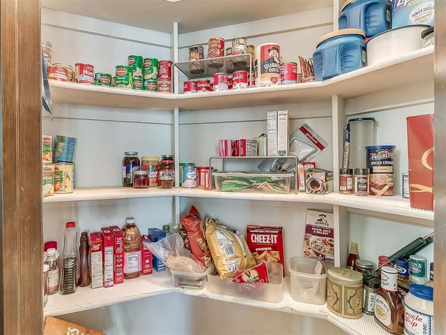 8621 NW 116th Street, Oklahoma City, OK 73162