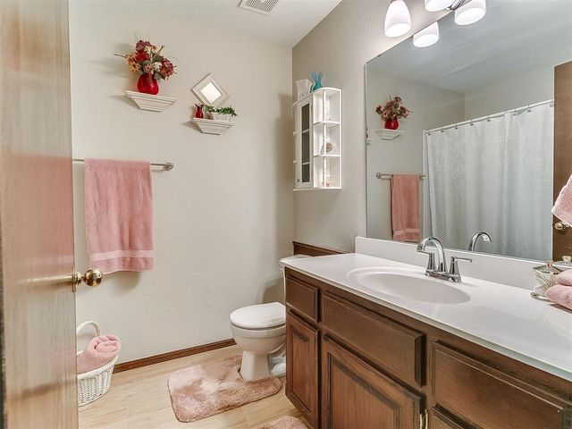 8621 NW 116th Street, Oklahoma City, OK 73162