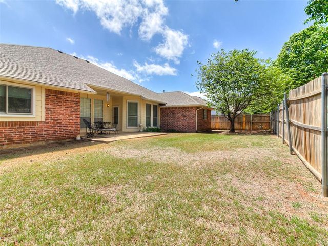 8621 NW 116th Street, Oklahoma City, OK 73162