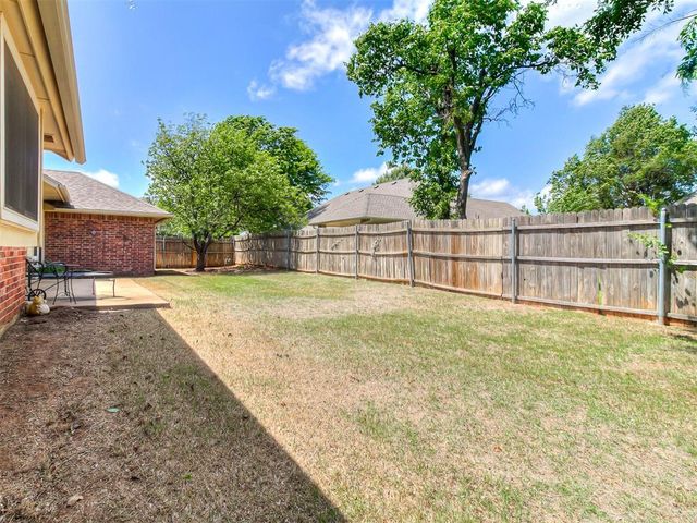 8621 NW 116th Street, Oklahoma City, OK 73162