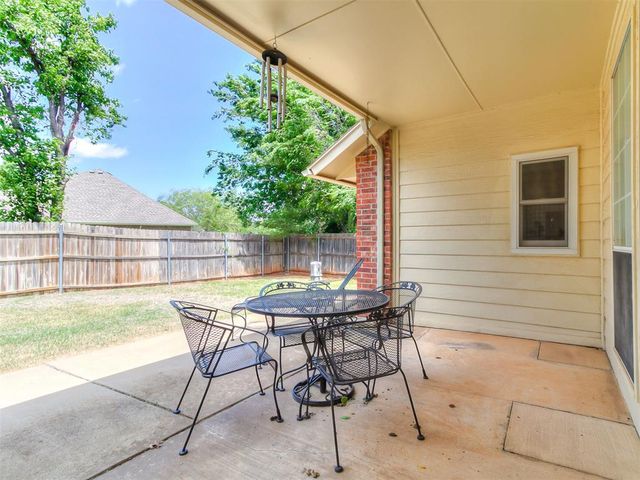 8621 NW 116th Street, Oklahoma City, OK 73162