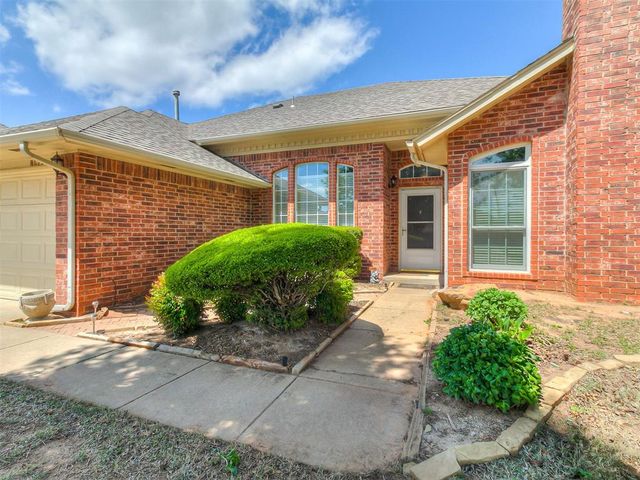 8621 NW 116th Street, Oklahoma City, OK 73162