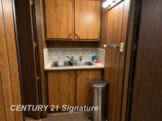 3175 Coolidge Road, Warren Twp, MI 48612