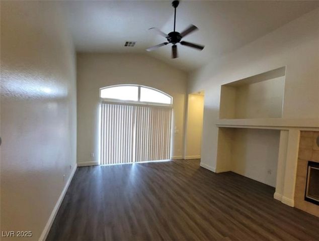 8240 Aurora Peak Avenue, Las Vegas, NV 89131