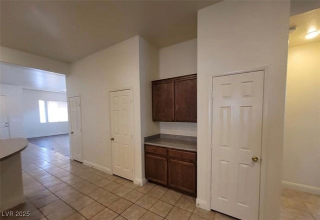 8240 Aurora Peak Avenue, Las Vegas, NV 89131