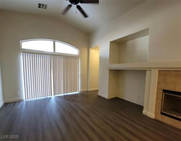 8240 Aurora Peak Avenue, Las Vegas, NV 89131
