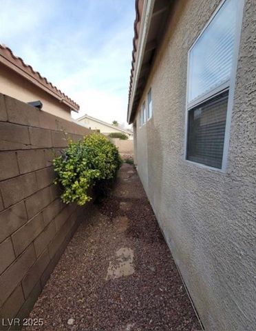 8240 Aurora Peak Avenue, Las Vegas, NV 89131