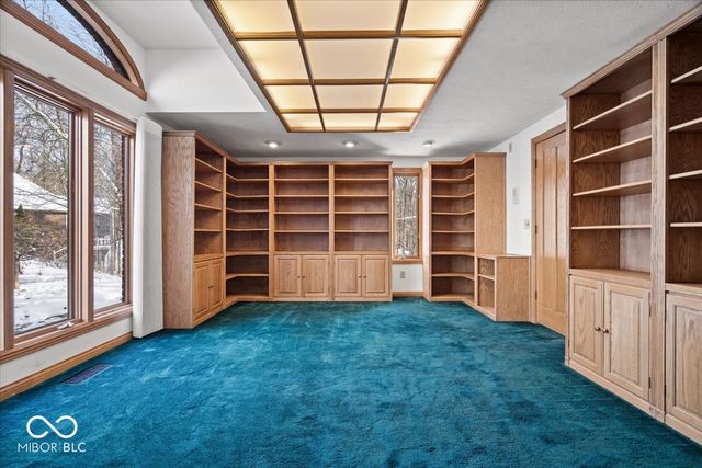 10480 Windjammer Court, Indianapolis, IN 46236