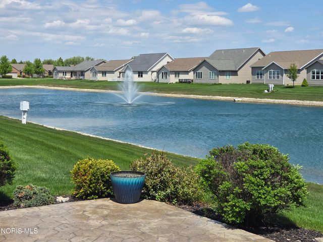 26304 Stillwater Drive, Perrysburg, OH 43551