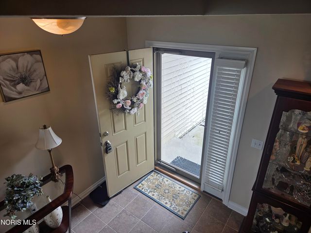 26304 Stillwater Drive, Perrysburg, OH 43551