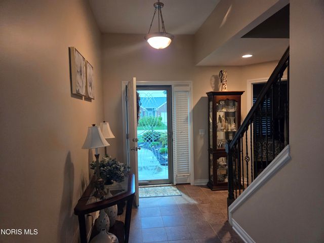 26304 Stillwater Drive, Perrysburg, OH 43551