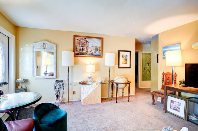 4271 NE 11th Ter, Pompano Beach, FL 33064