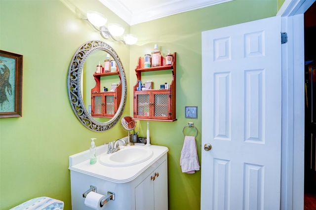 4271 NE 11th Ter, Pompano Beach, FL 33064