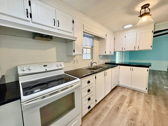 825 Richmond Trail, Murrells Inlet, SC 29576