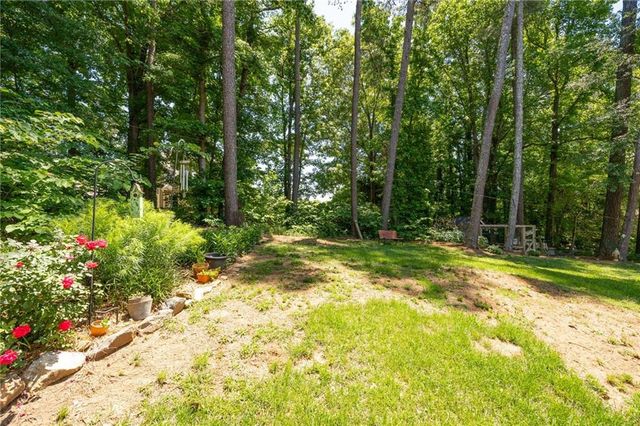 390 Sarsen Trail NW, Marietta, GA 30064