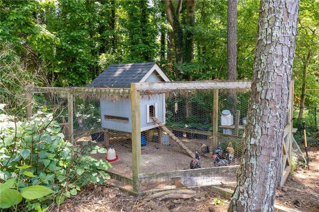 390 Sarsen Trail NW, Marietta, GA 30064