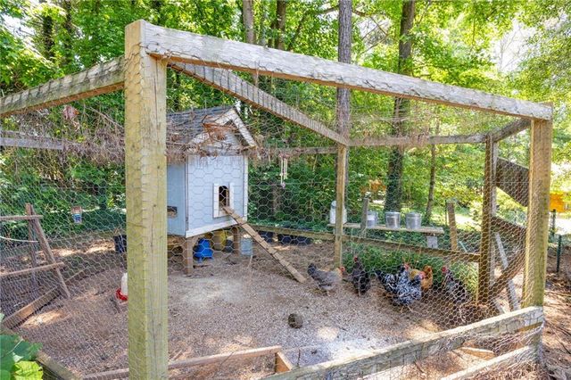 390 Sarsen Trail NW, Marietta, GA 30064