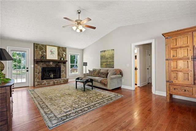 390 Sarsen Trail NW, Marietta, GA 30064