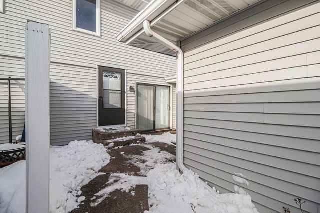 2617 Knollwood Drive, Crown Point, IN 46307