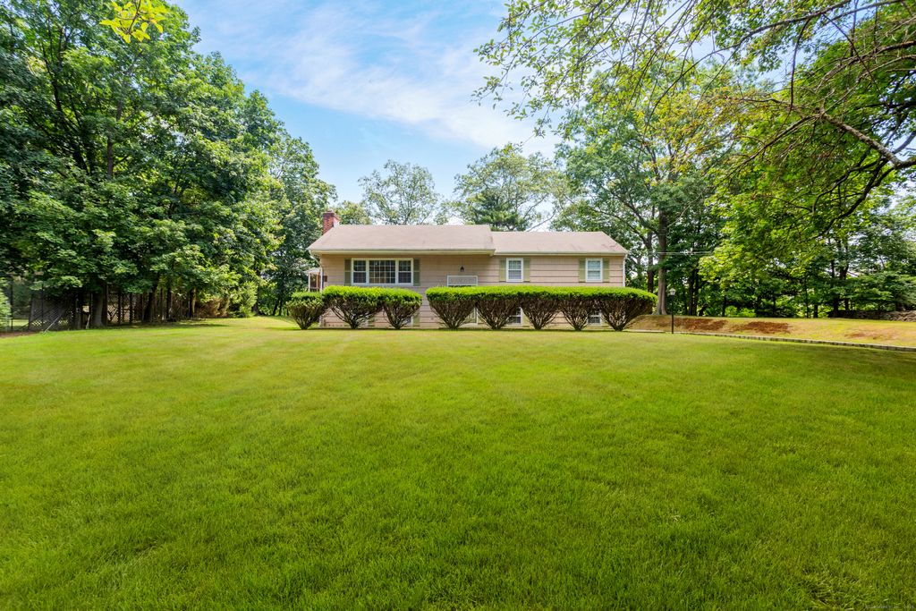 3 Parsell Lane, Westport, CT 06880