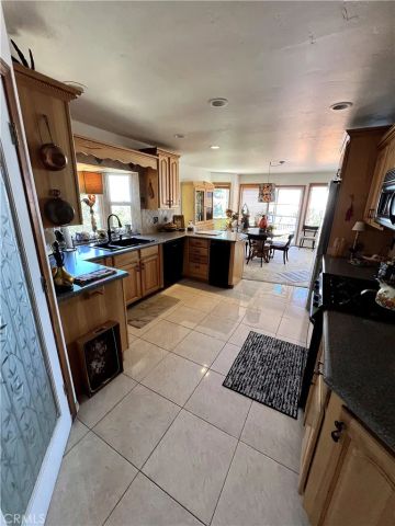 1834 Nob Hill, Running Springs, CA 92382