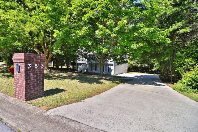 353 Fall View Court, Winder, GA 30680
