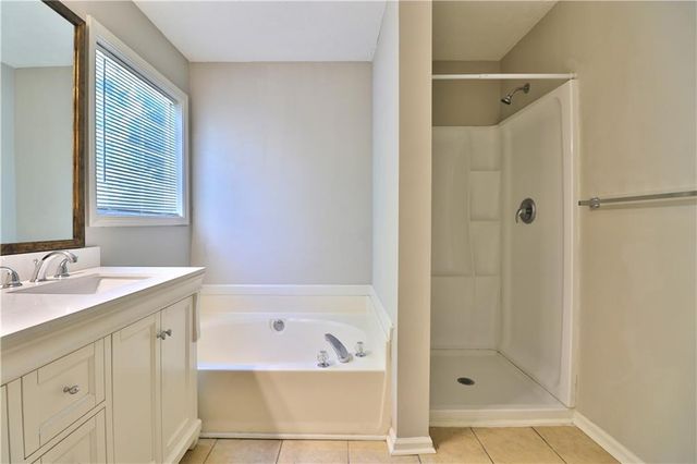 353 Fall View Court, Winder, GA 30680