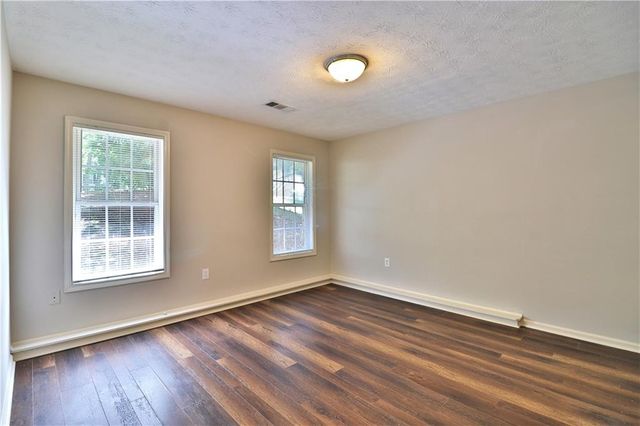 353 Fall View Court, Winder, GA 30680