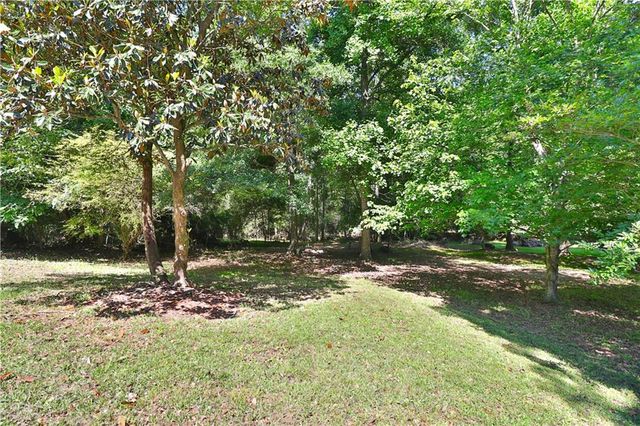 353 Fall View Court, Winder, GA 30680