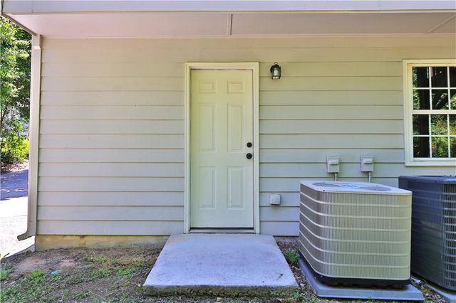 353 Fall View Court, Winder, GA 30680