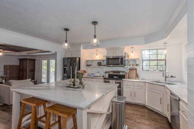 2160 Valley View Rd, Joelton, TN 37080