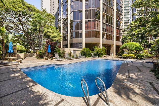 60 N Beretania Street 908, Honolulu, HI 96817