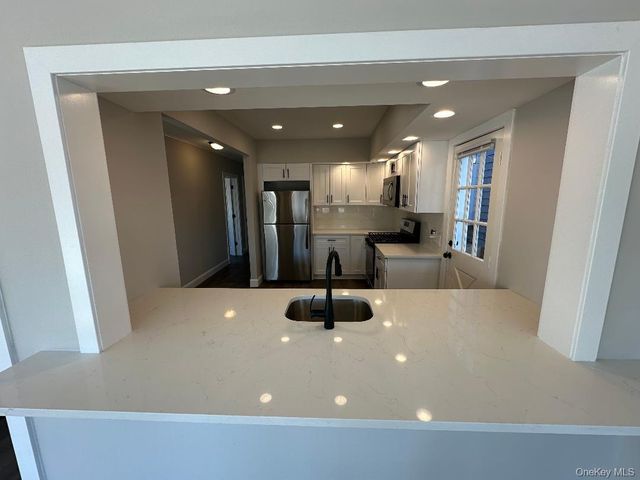 84 Rochester Avenue main, Long Beach, NY 11561