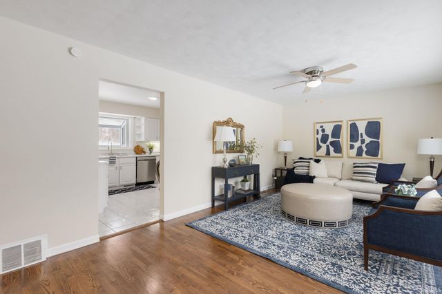 53160 Nadine Street, South Bend, IN 46637