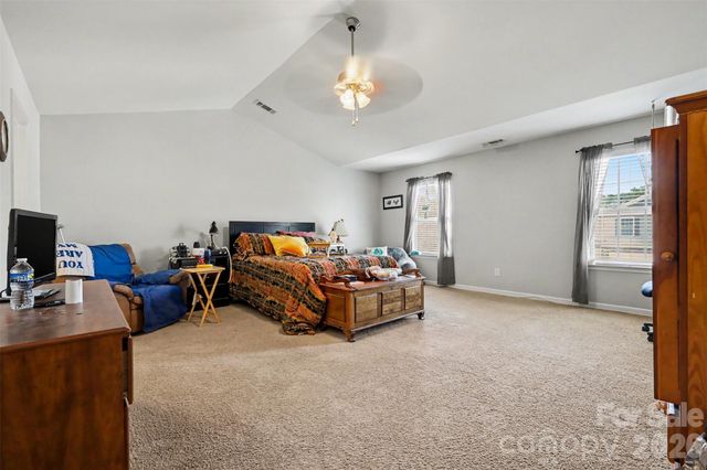 7012 Palatine Lane, Charlotte, NC 28214