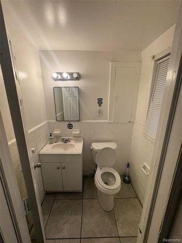 15551 Fordham Street, Detroit, MI 48205