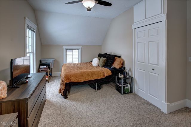 41 W 5th Avenue, Berea, OH 44017