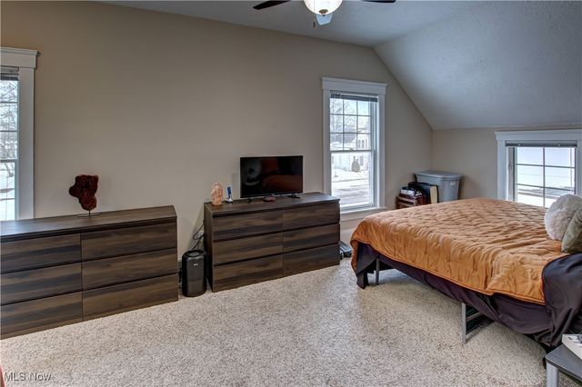 41 W 5th Avenue, Berea, OH 44017