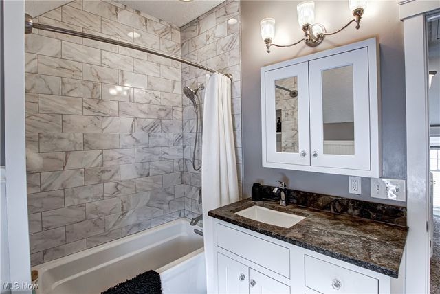 41 W 5th Avenue, Berea, OH 44017