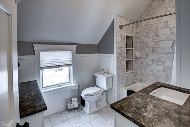 41 W 5th Avenue, Berea, OH 44017