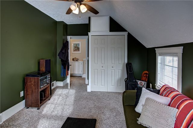 41 W 5th Avenue, Berea, OH 44017