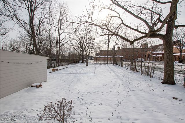 41 W 5th Avenue, Berea, OH 44017