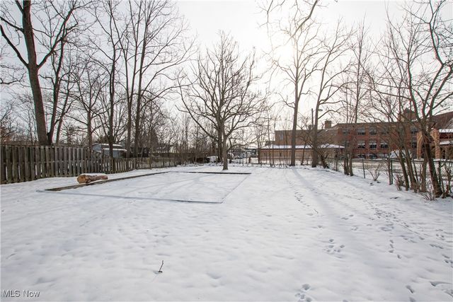 41 W 5th Avenue, Berea, OH 44017