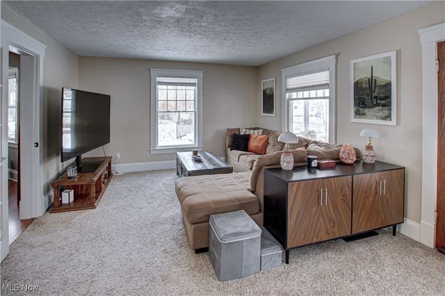 41 W 5th Avenue, Berea, OH 44017