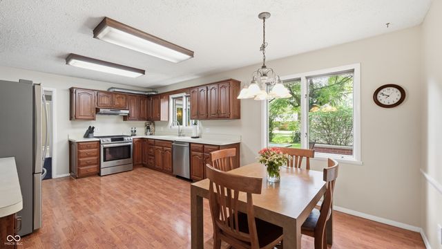 6453 Green Leaves Road, Indianapolis, IN 46220