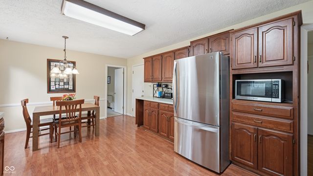 6453 Green Leaves Road, Indianapolis, IN 46220