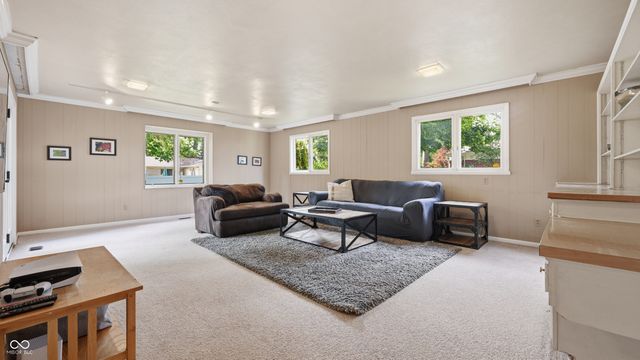 6453 Green Leaves Road, Indianapolis, IN 46220