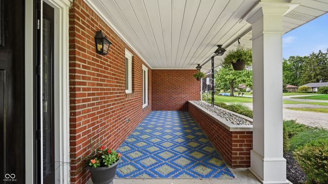 6453 Green Leaves Road, Indianapolis, IN 46220